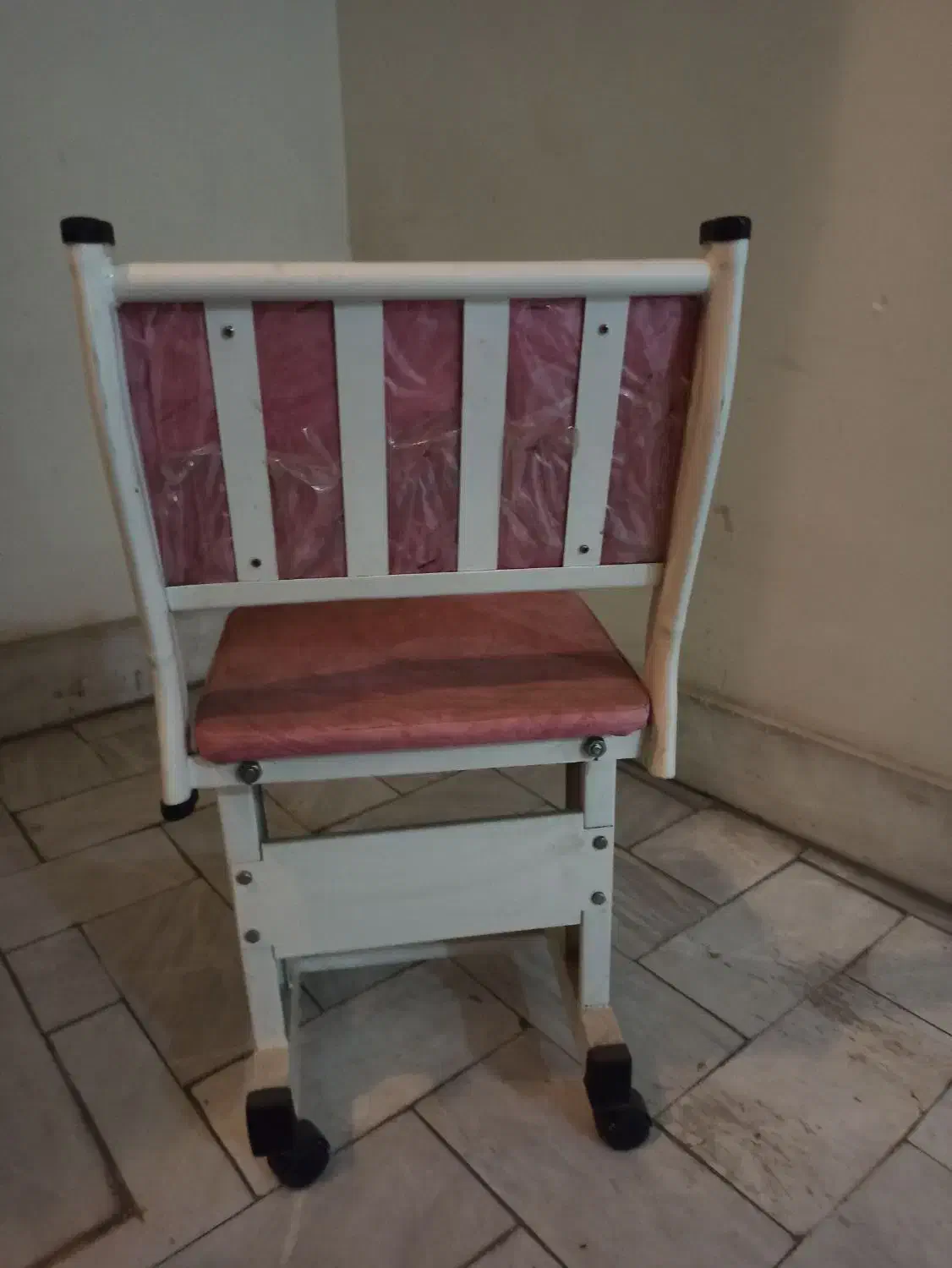 صندلی کودک چرخدار|تخت و صندلی بچه|تهران, اختیاریه|دیوار