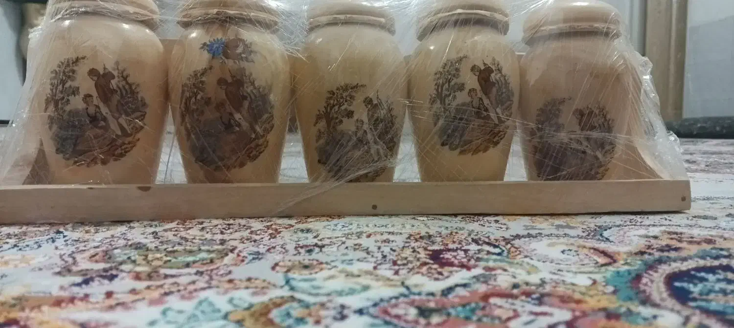 جا ادویه|ظروف نگهدارنده، پلاستیکی، یک‌بارمصرف|نجف‌آباد, صالح آباد|دیوار