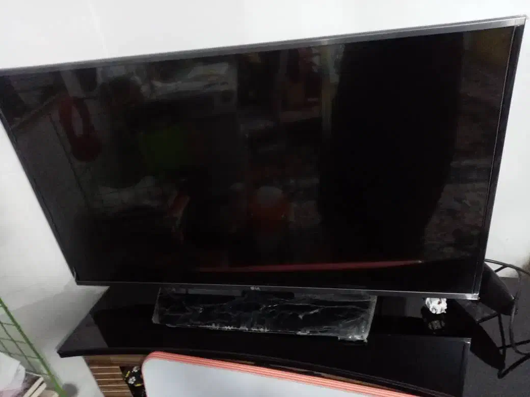 تلویزیون  43 اینج LG LED|تلویزیون و پروژکتور|جوانرود, |دیوار