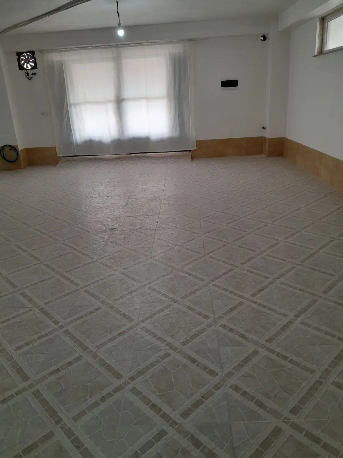 اجاره پارکینگ متراژ ۱۰۰متر|اجارهٔ دفتر صنعتی، کشاورزی، تجاری|سهند, |دیوار