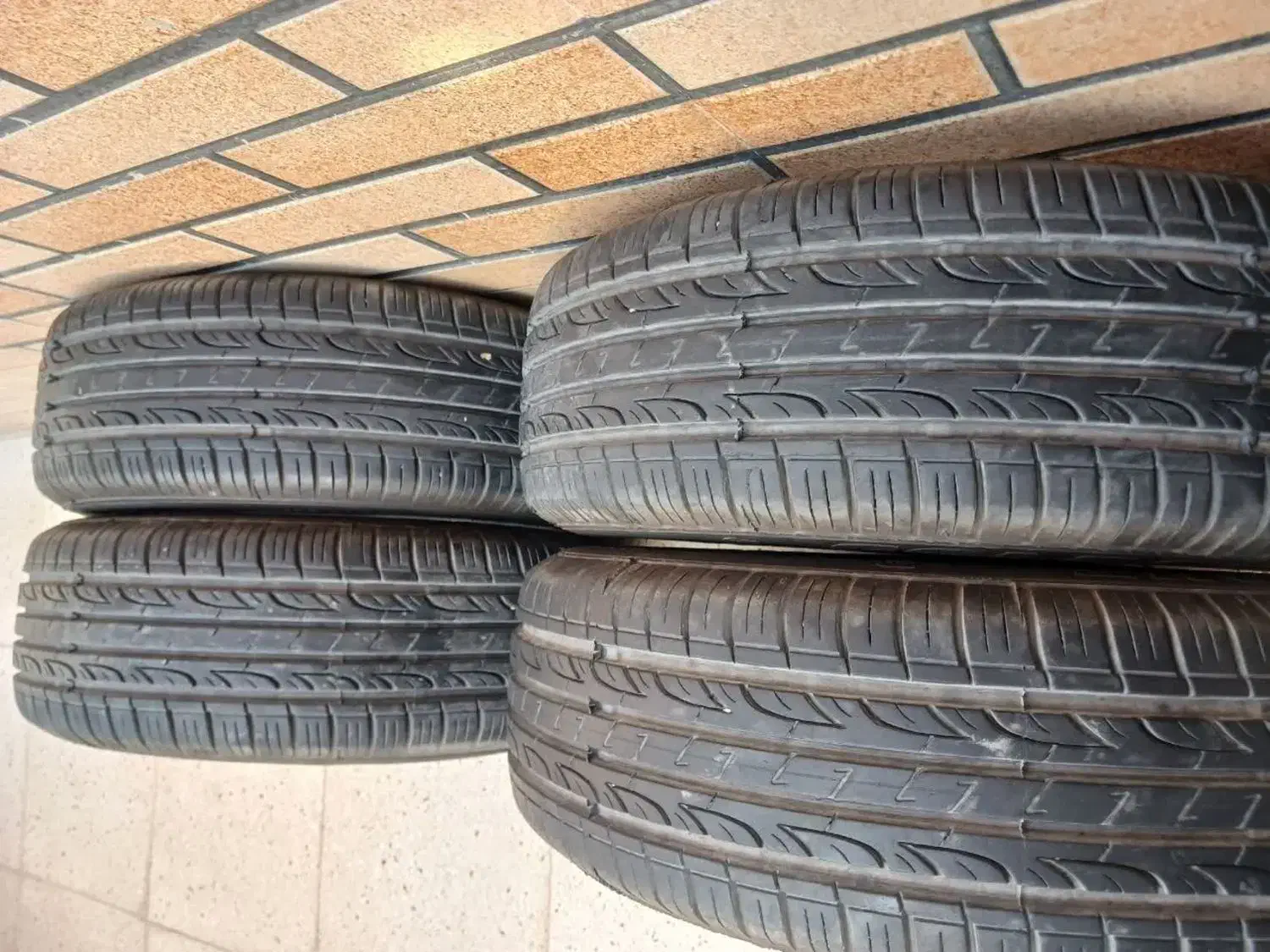 ۴ حلقه لاستیک ۹۰ درصد سایز ۱۴|قطعات یدکی و لوازم جانبی|اصفهان, شیخ اشراق|دیوار