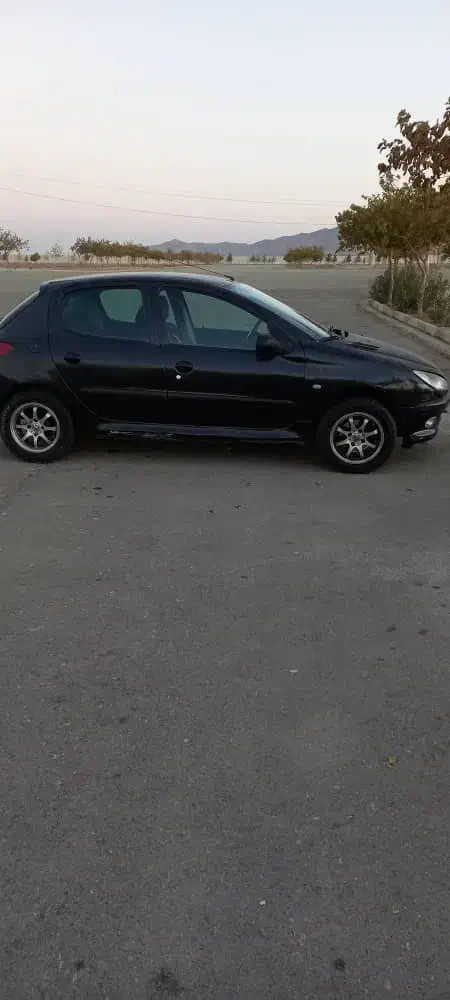فروش ۲۰۶ مشکی،مدل ۸۲،تیپ ۳|خودرو سواری و وانت|فردیس, شهرک راه آهن|دیوار