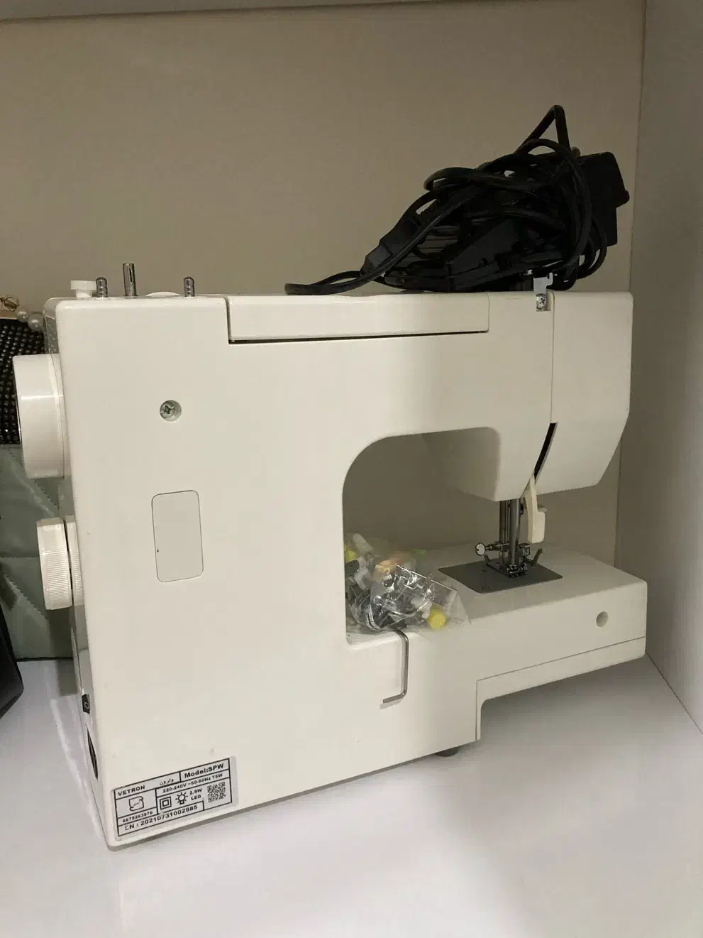 چرخ وترون|چرخ خیاطی و ریسندگی|ایذه, |دیوار