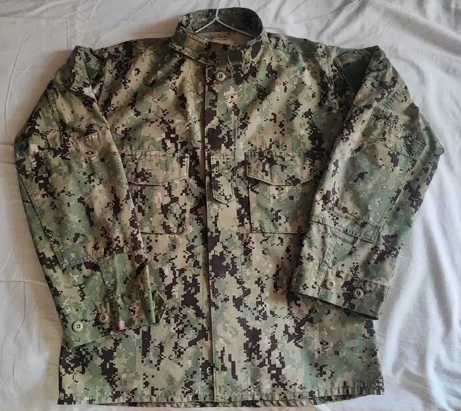 لباس نظامی آمریکایی|لباس|شیراز, پودنک|دیوار