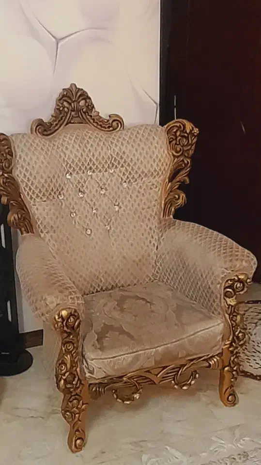 مبل سلطنتی ۷ نفره|مبلمان خانگی و میز عسلی|چهاردانگه (تهران), |دیوار