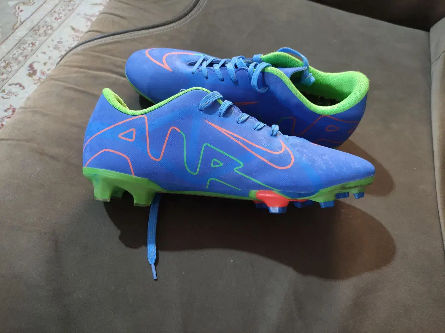 کفش استوک دار فوتبالی|کیف، کفش، کمربند|شاهین‌شهر, فردوسی|دیوار