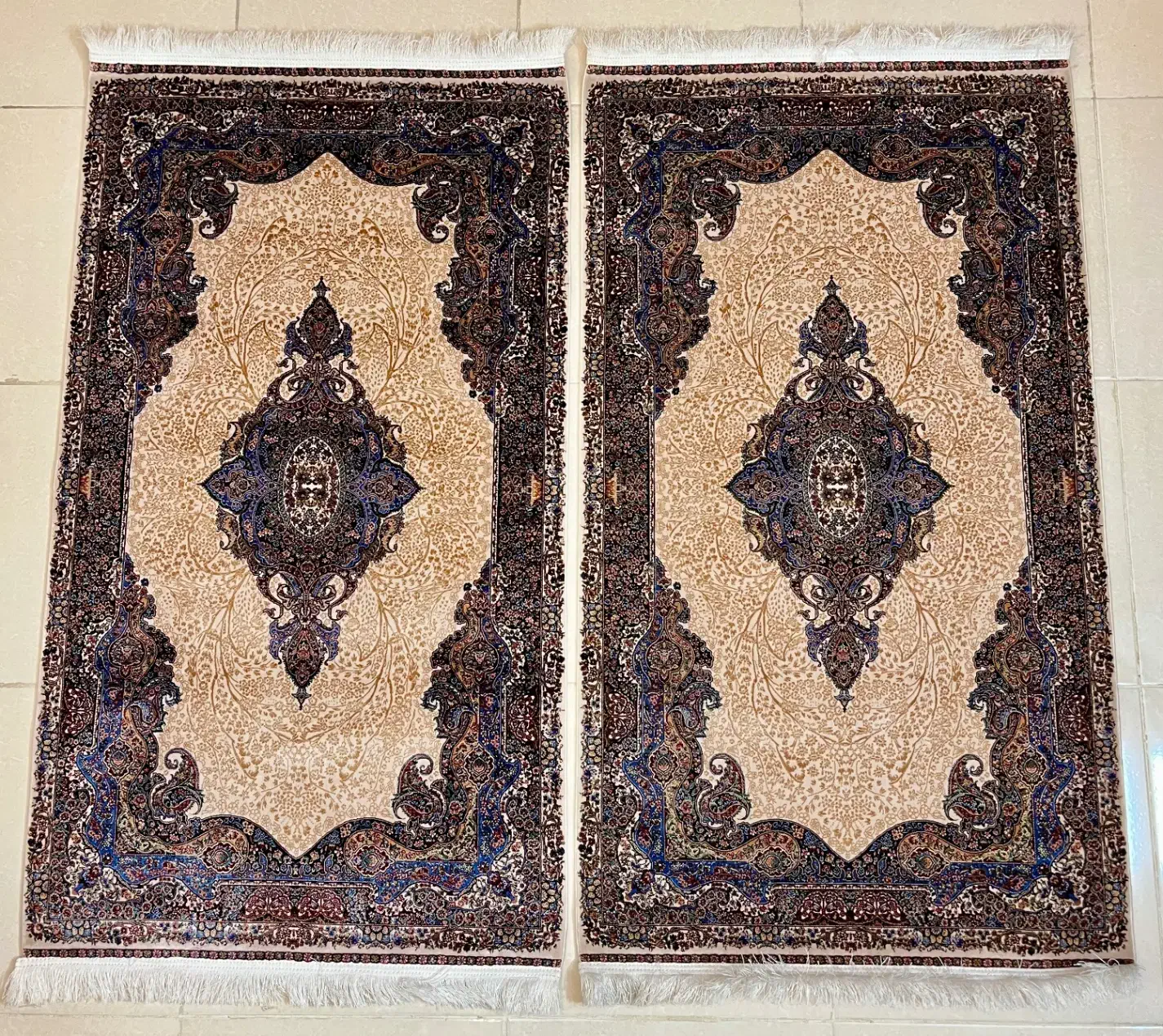 یک جفت قالیچه تافته قم|فرش|قدس, شهرک فرزان|دیوار