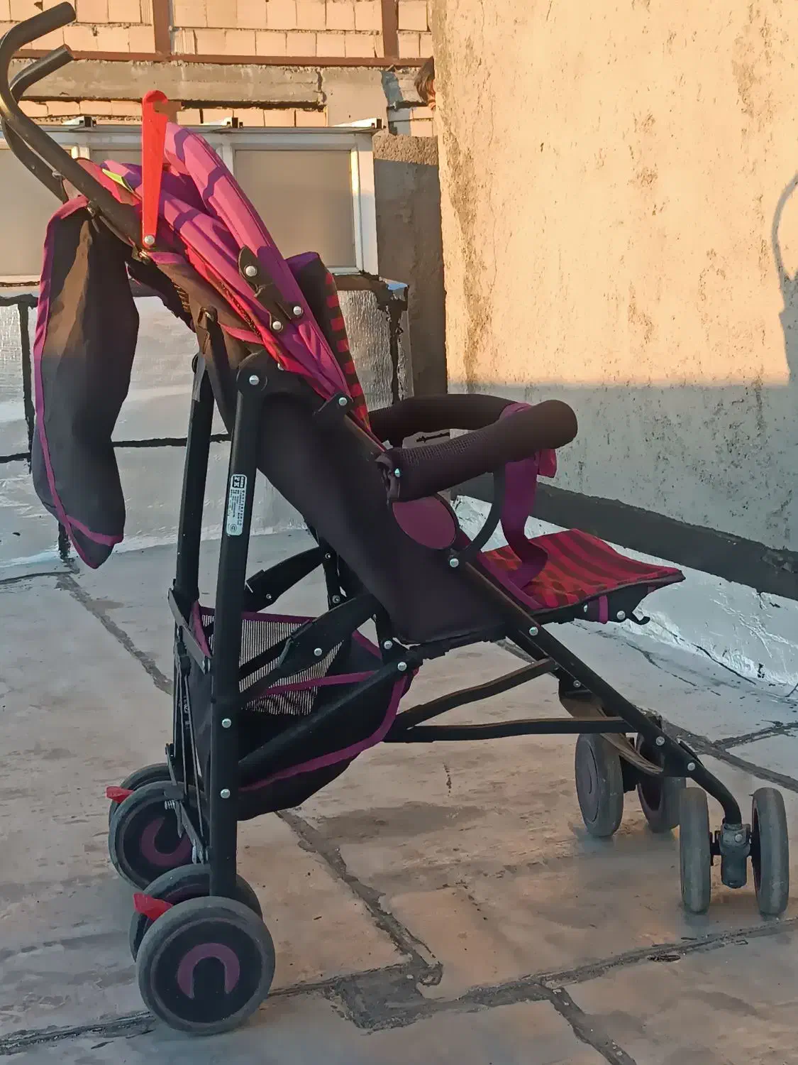 کالسکه کودک|کالسکه و لوازم جانبی|خوی, |دیوار