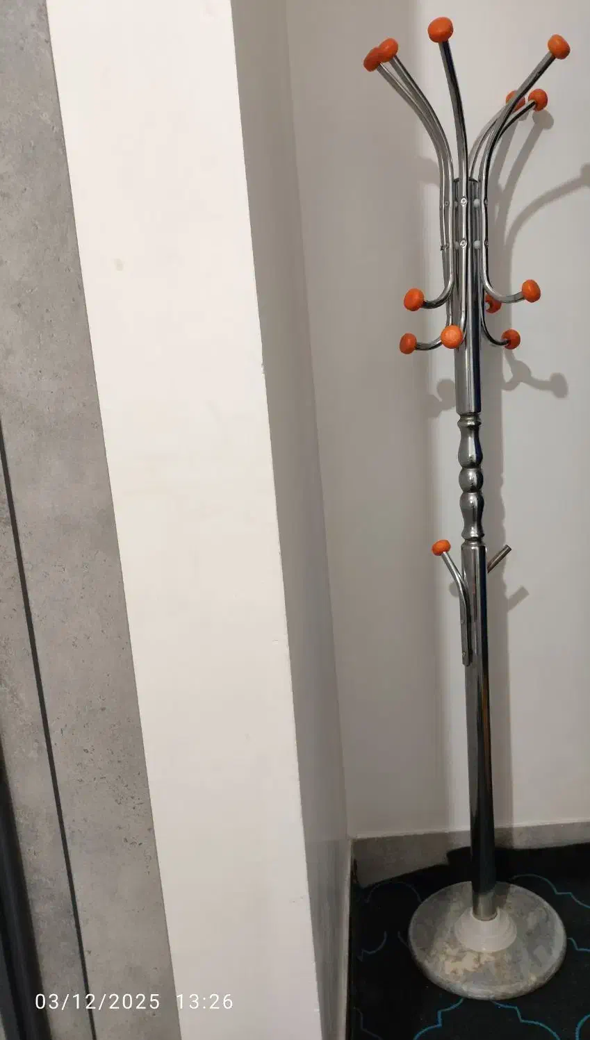 جا لباسی ایستاده|بندرخت و رختآویز|کلاله, |دیوار