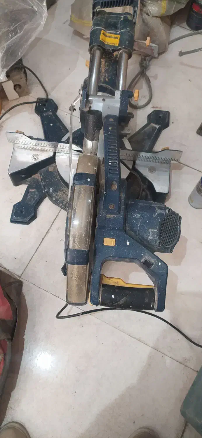 فارسی بر هیوندا|ابزارآلات|اصفهان, امیرعرب|دیوار