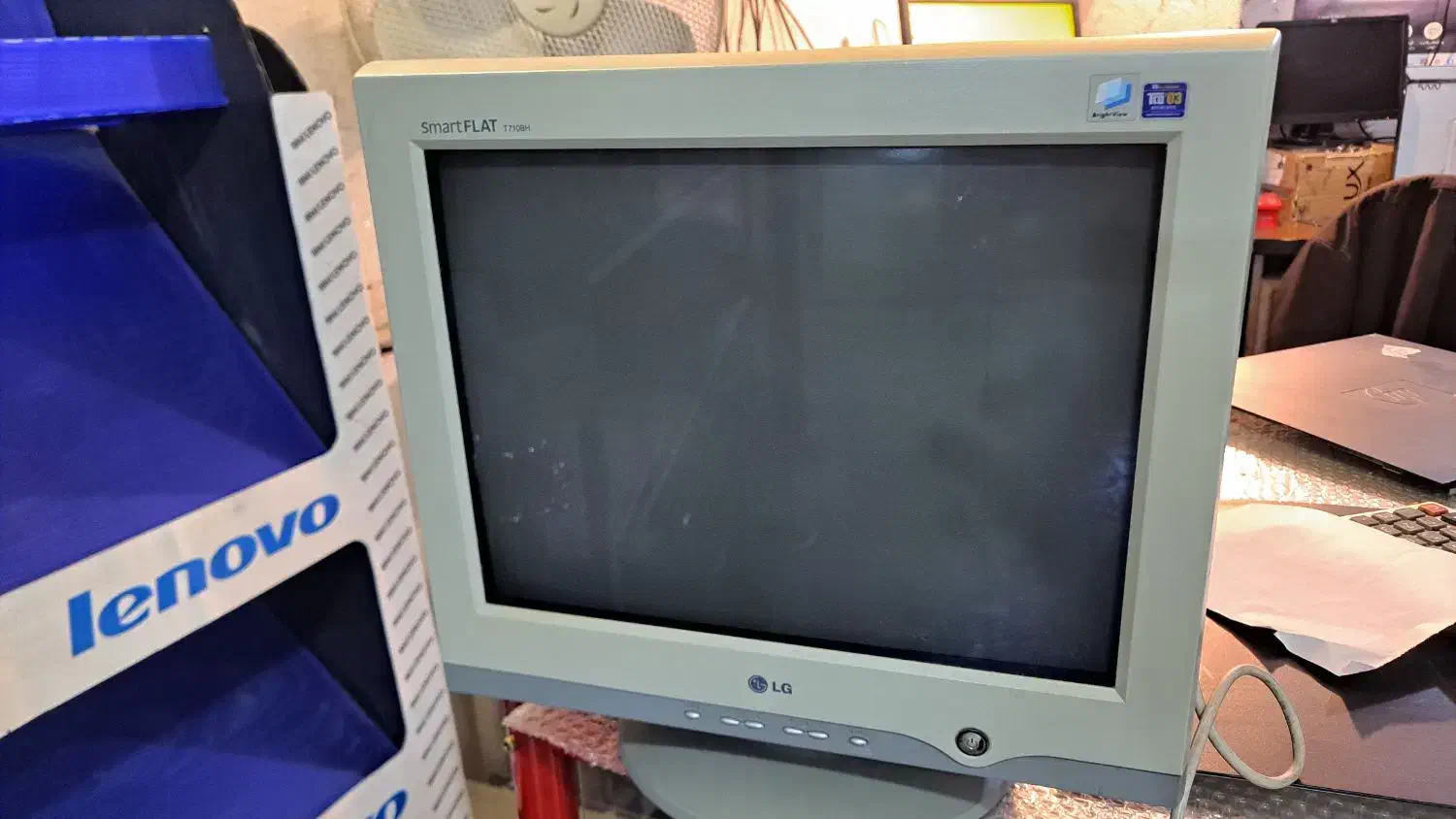 مانیتور ۱۷ اینج|قطعات و لوازم جانبی رایانه|زنجان, |دیوار