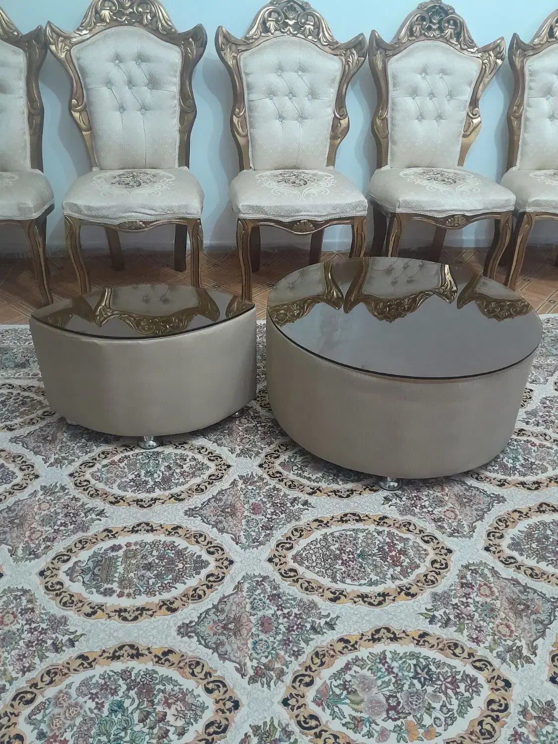 جلومبلی وعسلی دوتا باهم|مبلمان خانگی و میز عسلی|آستانه اشرفیه, |دیوار