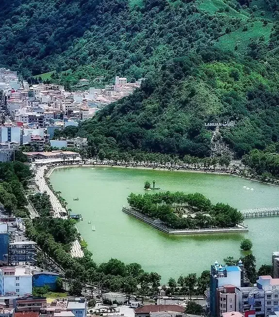 اجاره مغازه ۳۵۰ متری / دور استخر لاهیجان|اجارهٔ مغازه و غرفه|لاهیجان, شیشه گران|دیوار