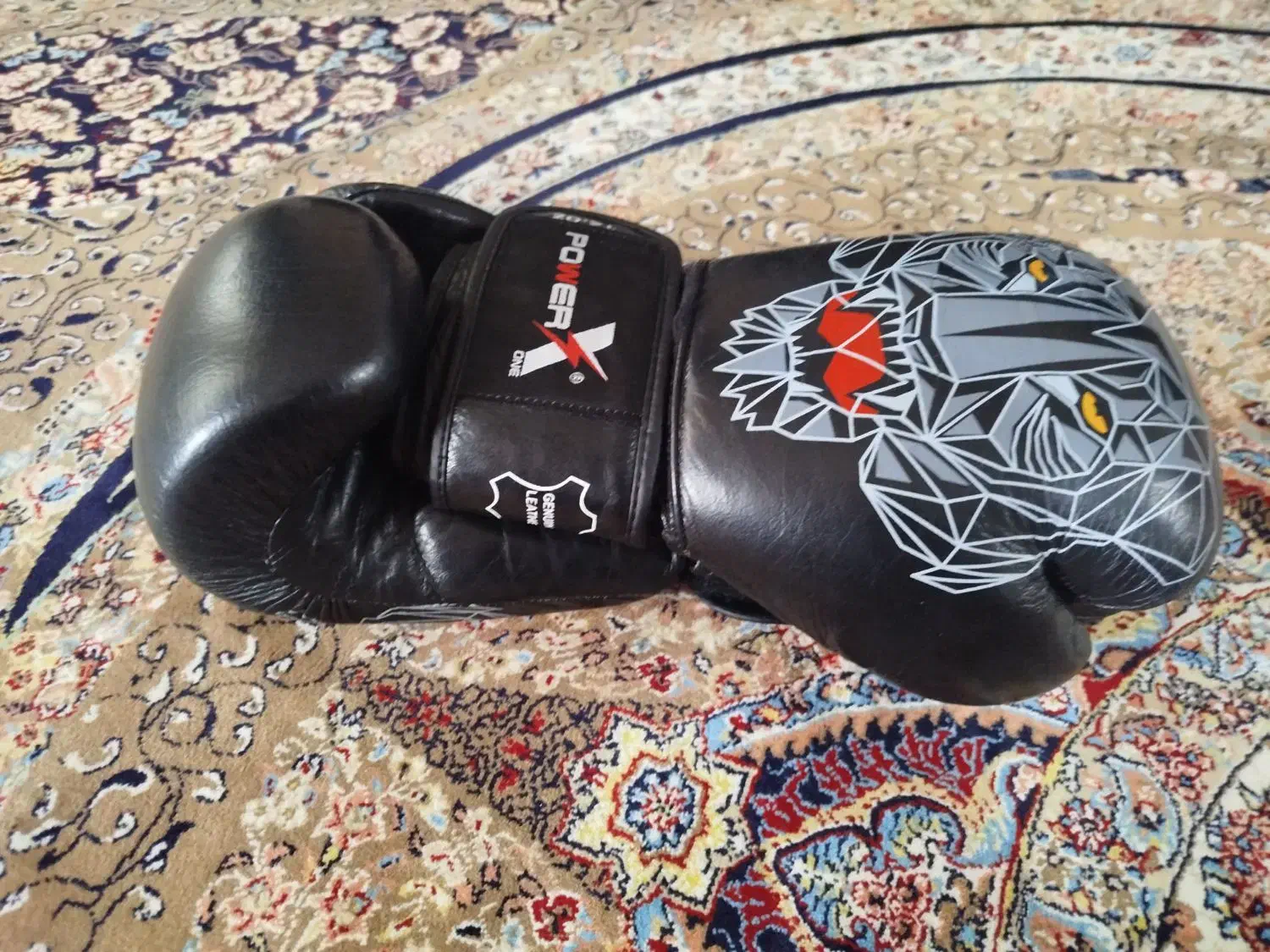 دستکش بوکس|تجهیزات ورزشی|برخوار, |دیوار