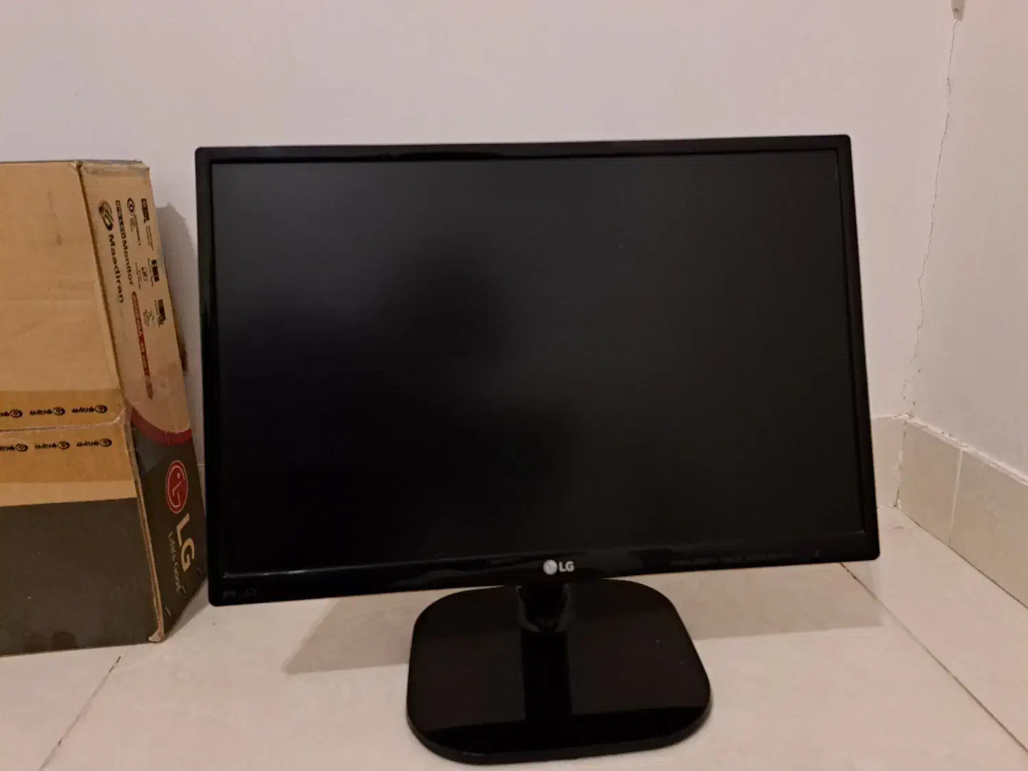 مانیتور 20 اینچ LG فوق کم کار|قطعات و لوازم جانبی رایانه|اراک, |دیوار