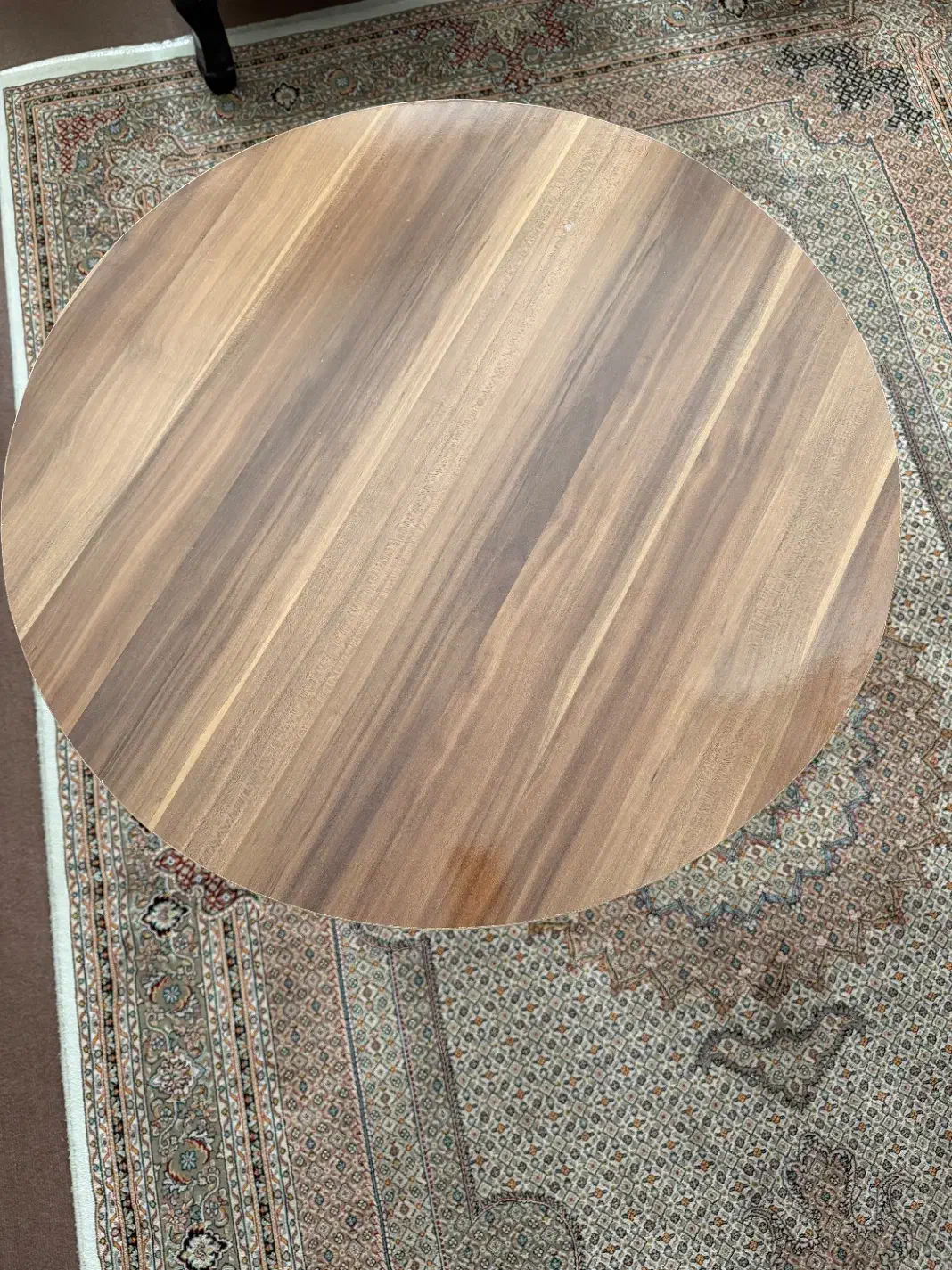 میز گرد|بوفه، ویترین، کنسول|خوی, |دیوار