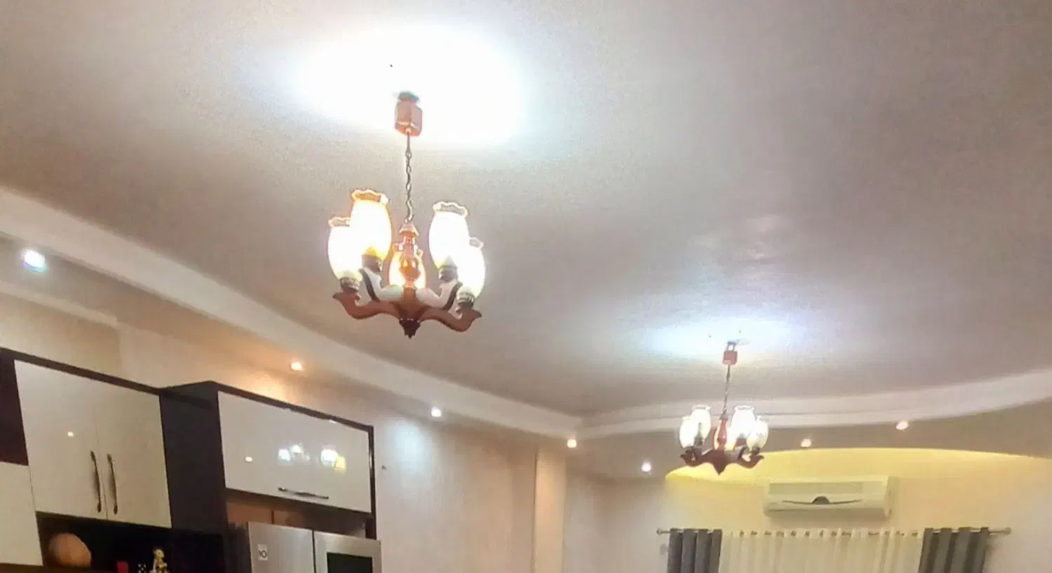 لوستر چوبی ۴شعله دو عدد|لوستر و چراغ آویز|گرگان, |دیوار