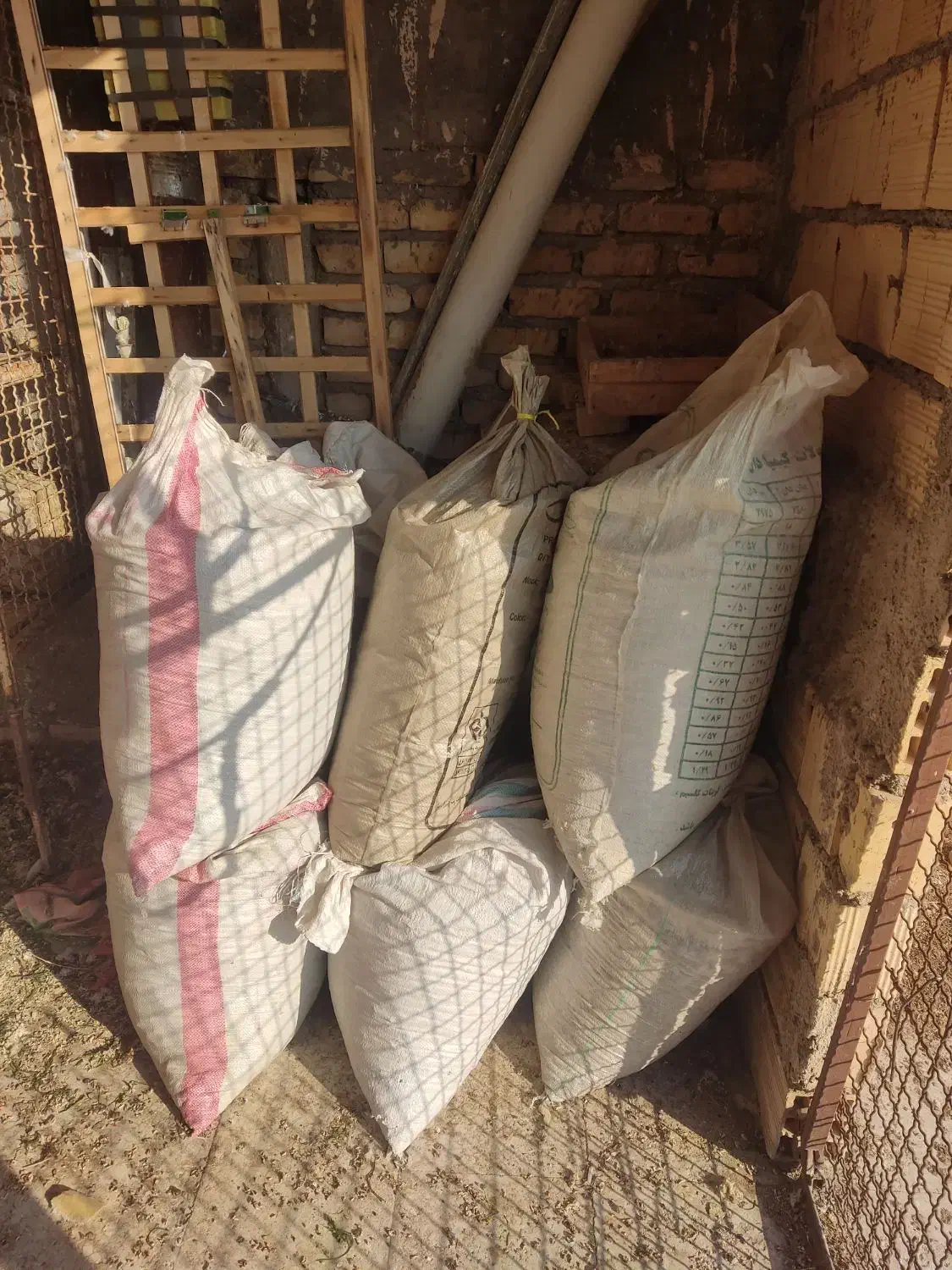 کود کبوتر خشک خشک|حراج|تربت‌حیدریه, حسنی بالا|دیوار