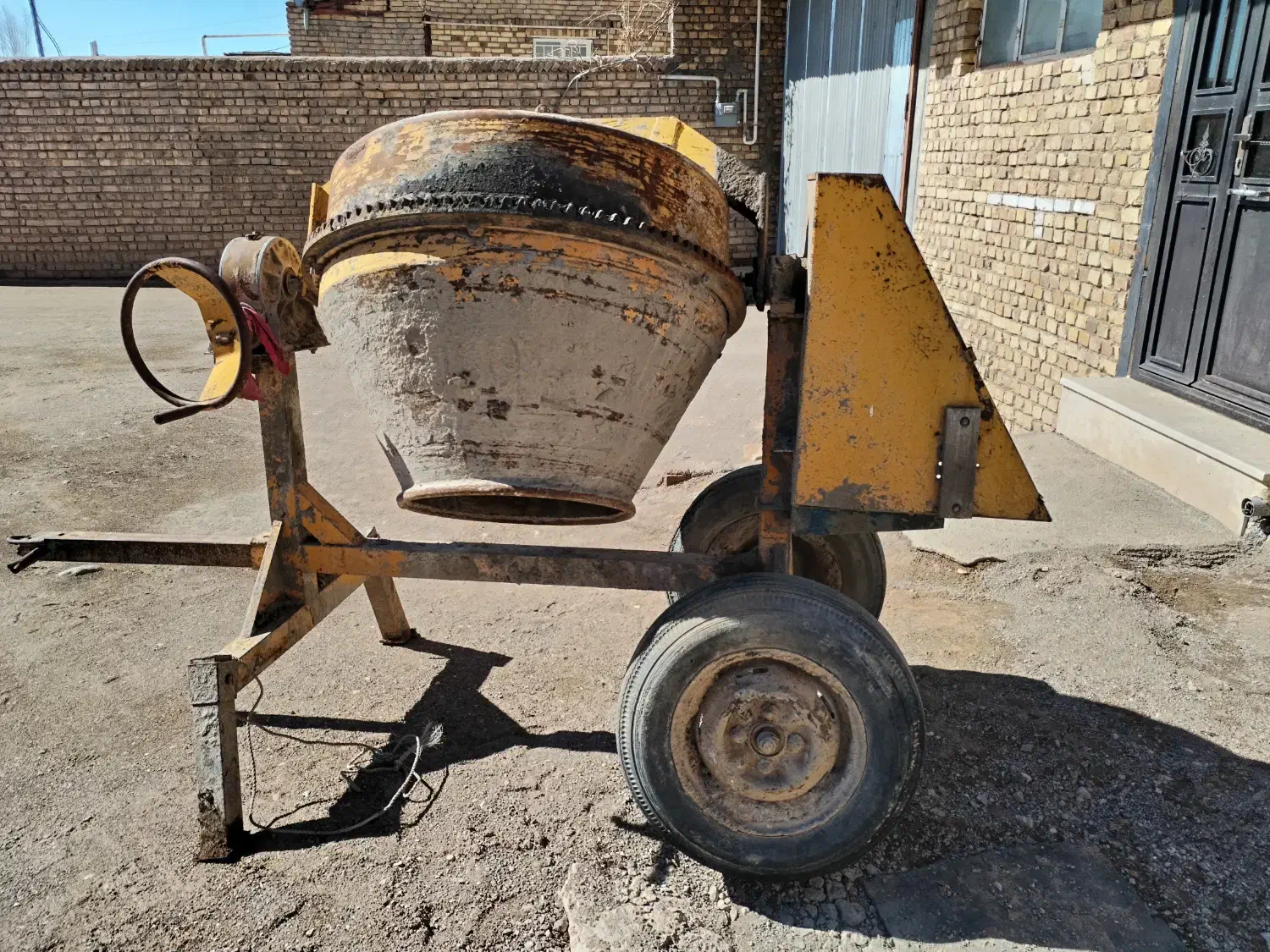 بتن‌گیر بتونیر|ابزارآلات|آبگرم, |دیوار