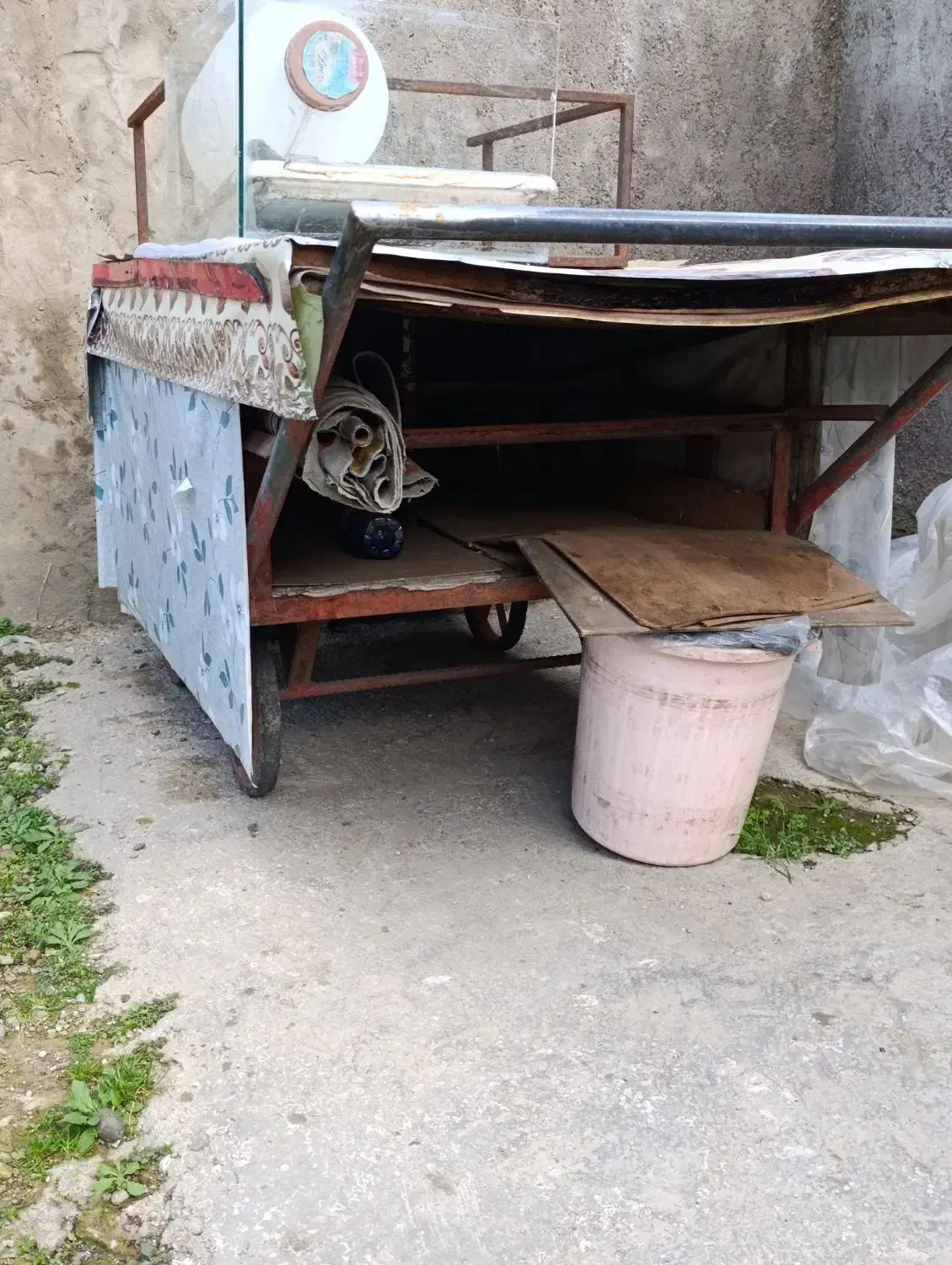 گاری سالم|ابزارآلات|تولم شهر, |دیوار