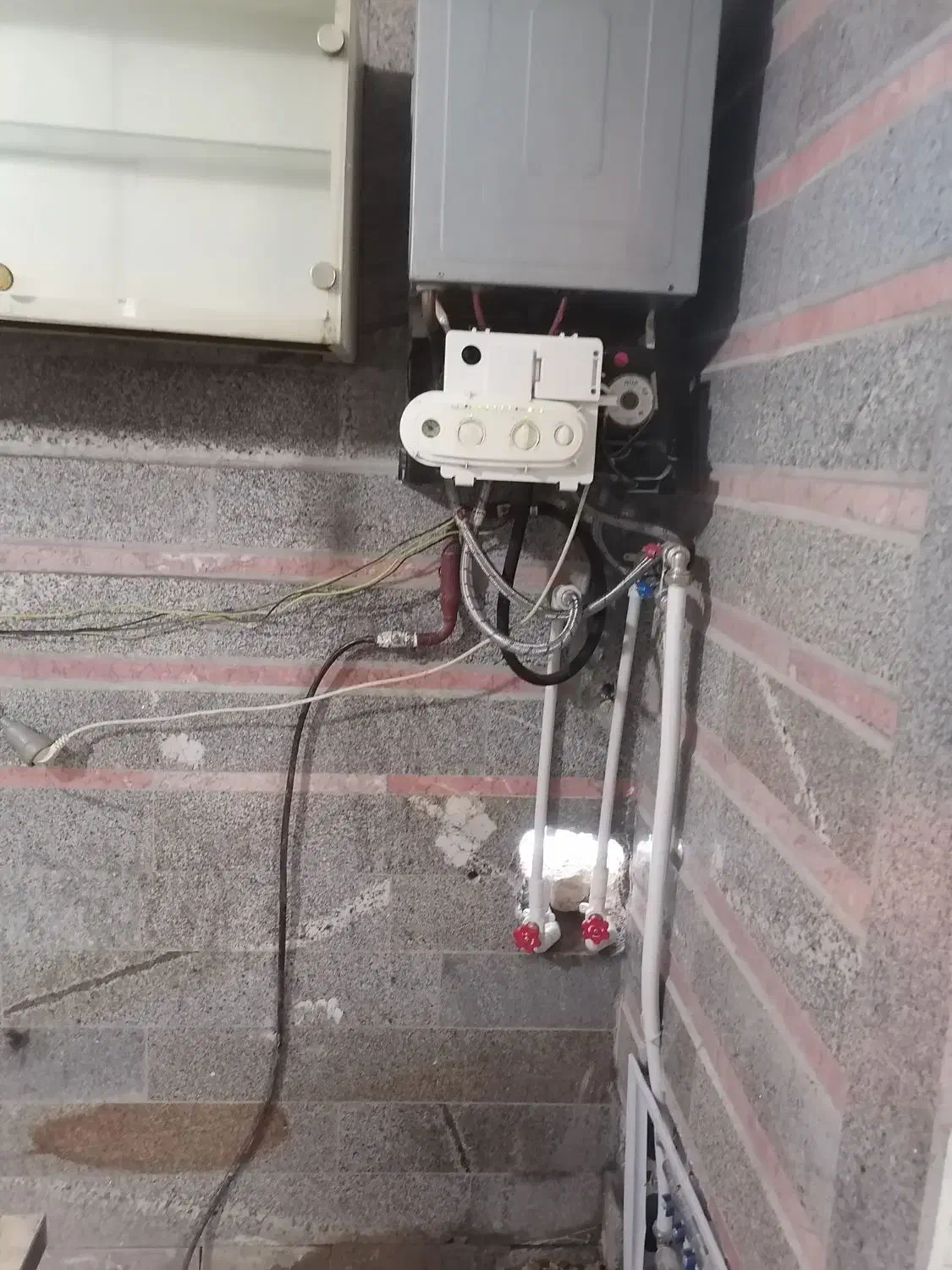 تعمیرات مجاز پکیج وابگرمکن تمام نقاط شهر مشهد|خدمات پیشه و مهارت|مشهد, سجاد شهر|دیوار