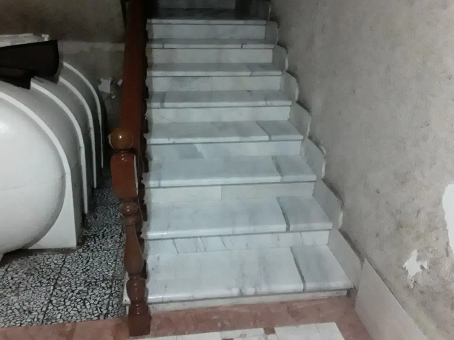 نظافت منزل راه پله|خدمات نظافت|رشت, حمیدیان|دیوار