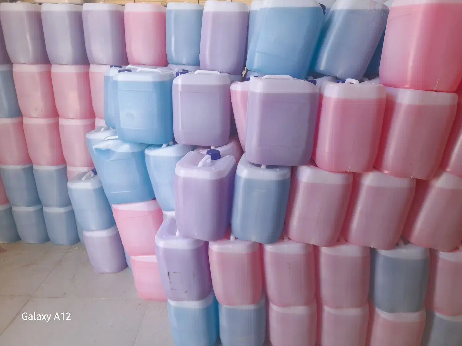 مایع لباس وظرف ودست|مواد شوینده و دستمال کاغذی|کوه چنار, |دیوار