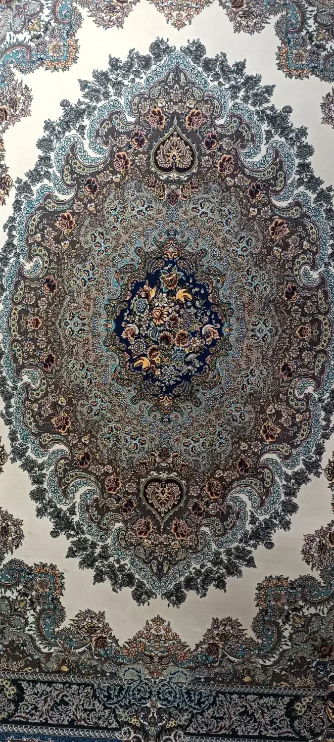 ۴ تخته فرش نو ( ۶ متری. هفتصد شانه) افشار زرینه|فرش|قروه, |دیوار