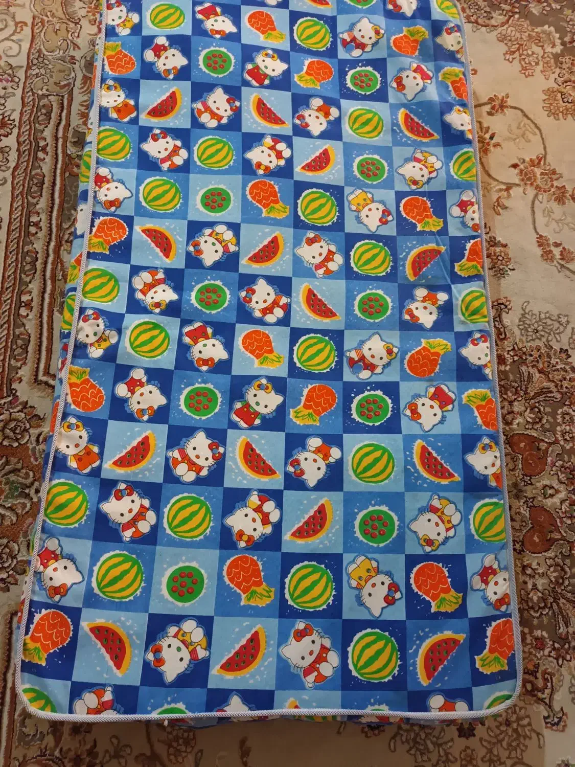 تشککوچکبچه|تشک تختخواب|سراب, |دیوار