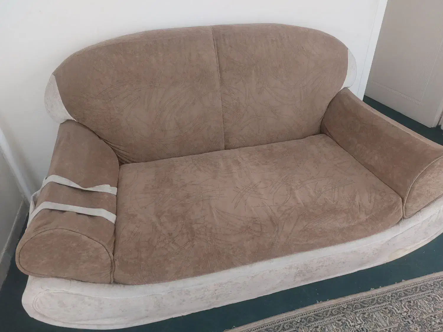 مبلمان فقط دو میلیون و سیصد|مبلمان خانگی و میز عسلی|کرمان, |دیوار