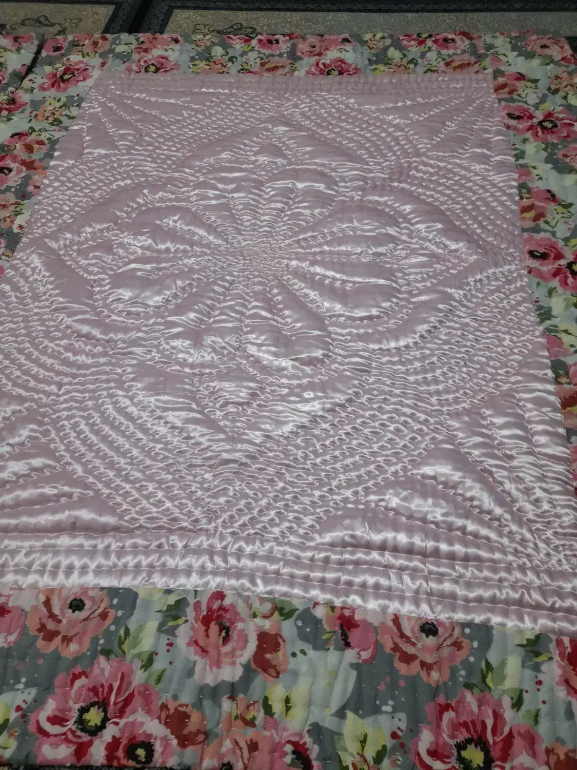 لحاف کرسی|رختخواب، بالش، پتو|نظرآباد, شهرک سید جمال الدین|دیوار