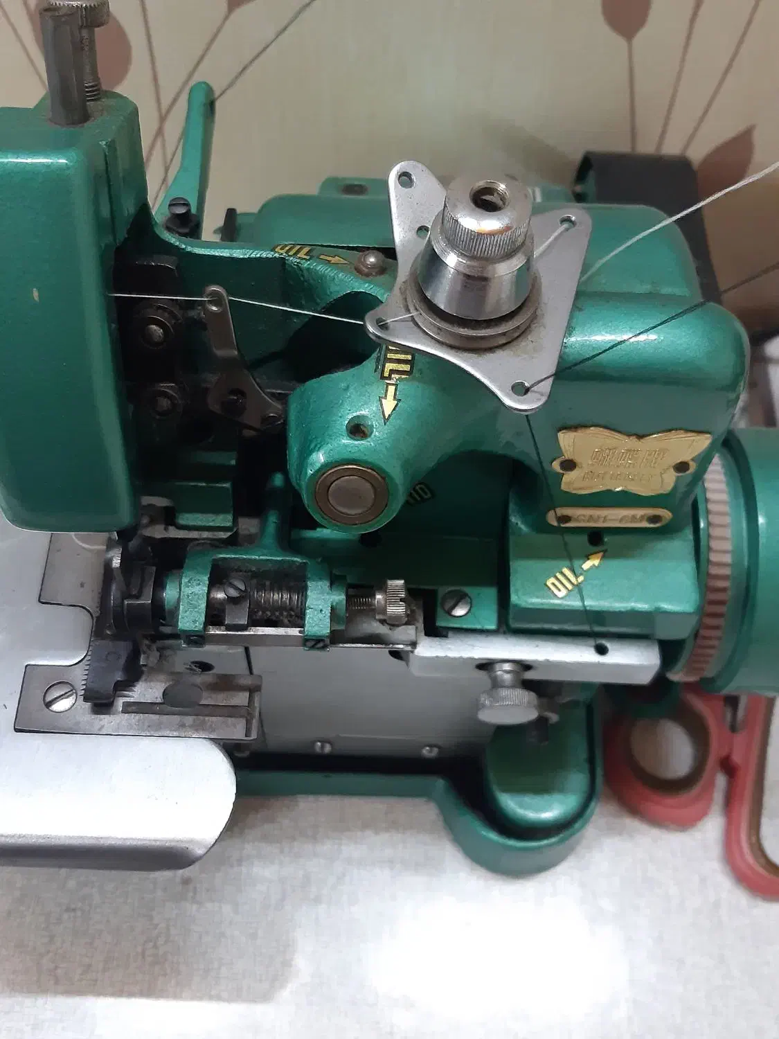 سر دوز پروانه با میز و با دو رنگ دوک|چرخ خیاطی و ریسندگی|محمودآباد, |دیوار