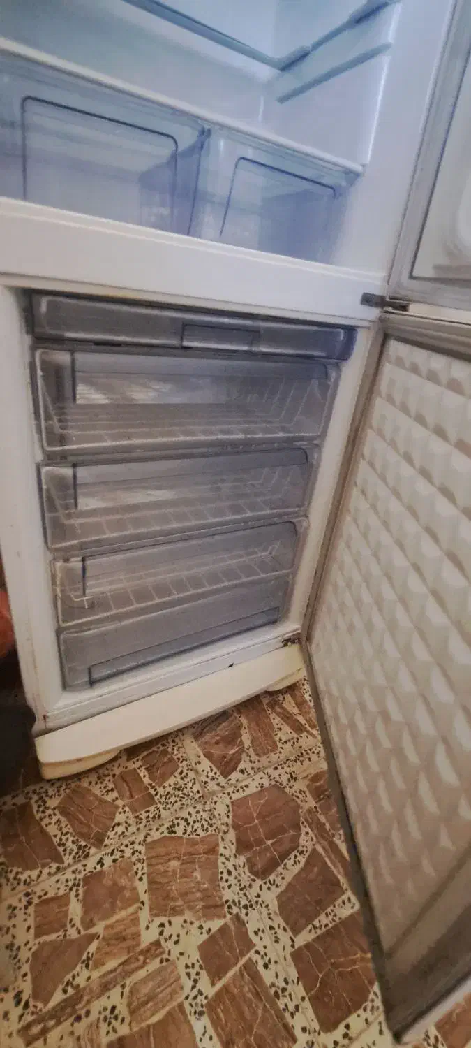 یخجال فریزر سیلور|یخچال و فریزر|رشت, جانبازان|دیوار