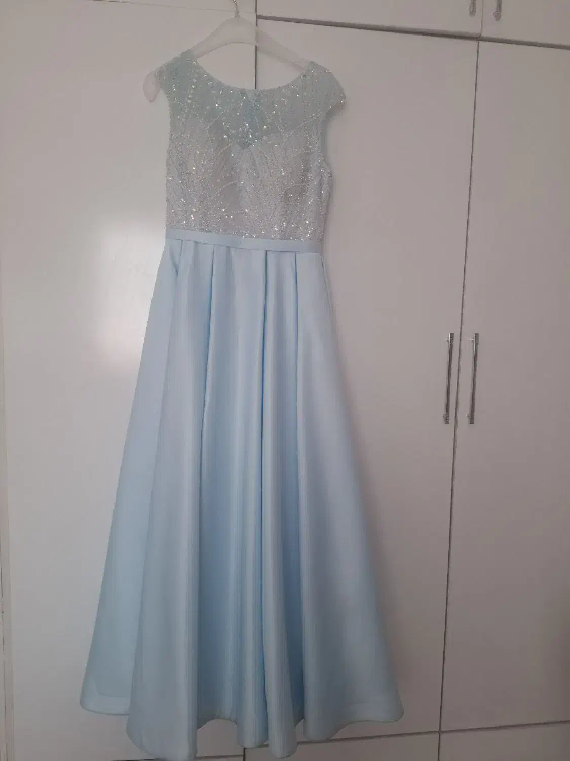 لباس مجلسی|لباس|رشت, رودباری|دیوار