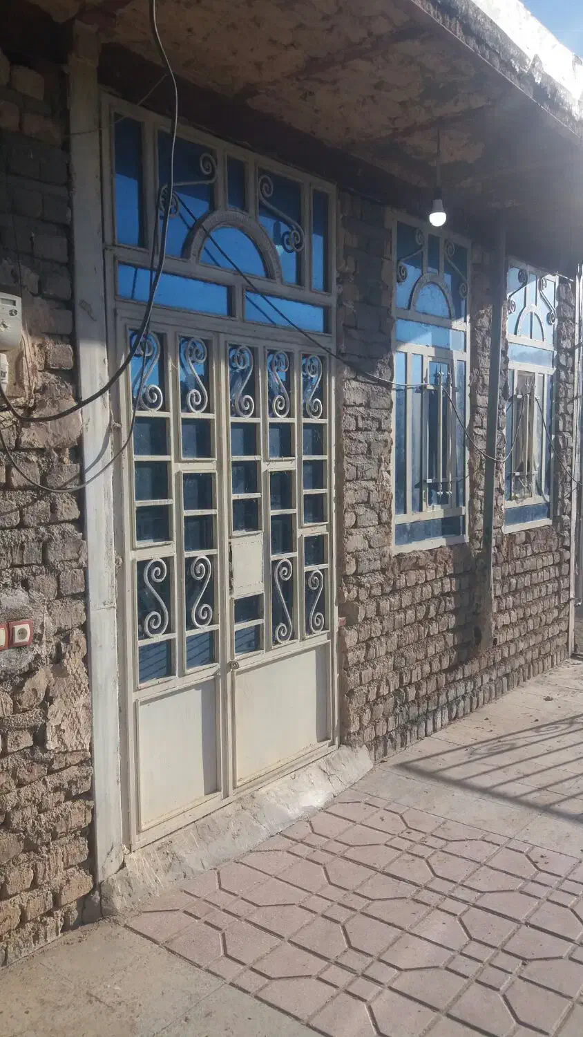 درب وپنجره کار کرده،|مصالح و تجهیزات ساختمان|کوهدشت, |دیوار