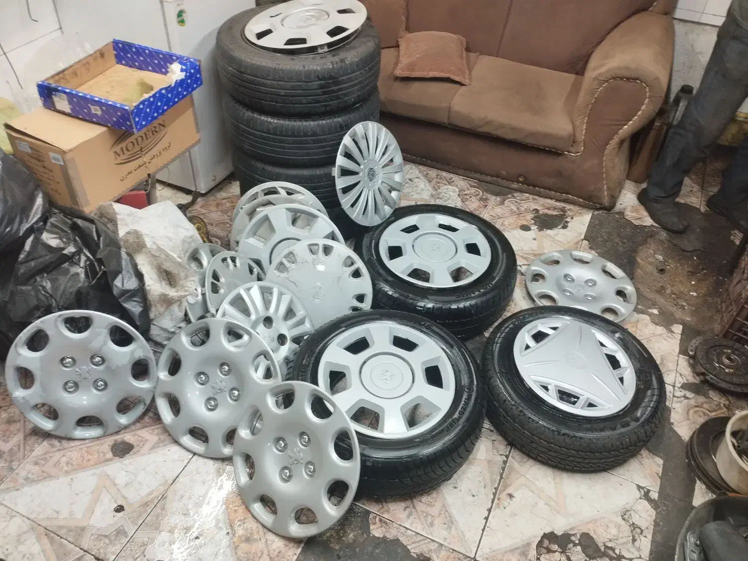 انواع قطعات یدکی خودرو نو و استوک|قطعات یدکی و لوازم جانبی|شاهینشهر, گرگاب|دیوار