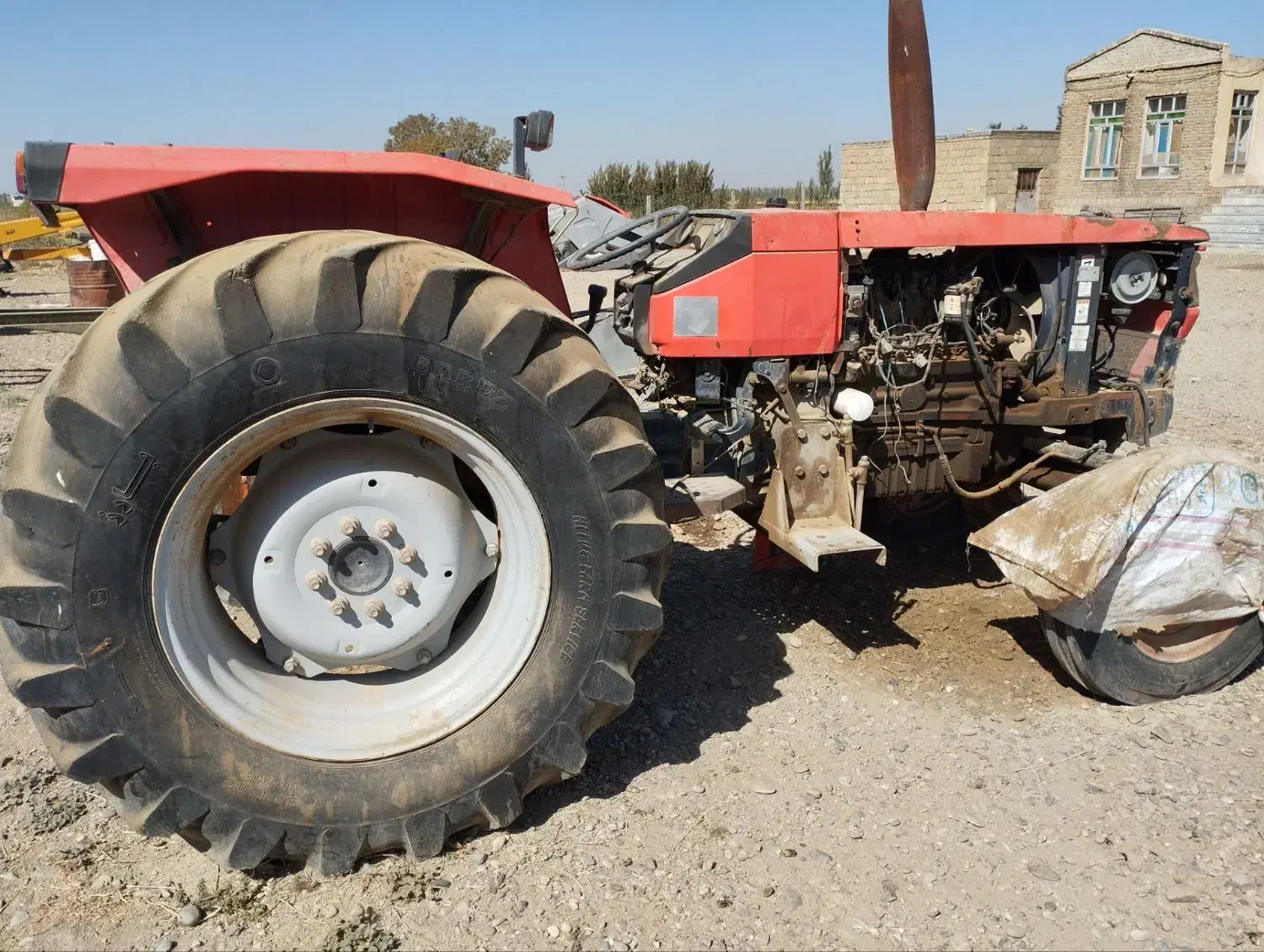 تراکتور سام با بیل جلو تراکتور سالم|خودرو سنگین|پیر سلیمان, |دیوار