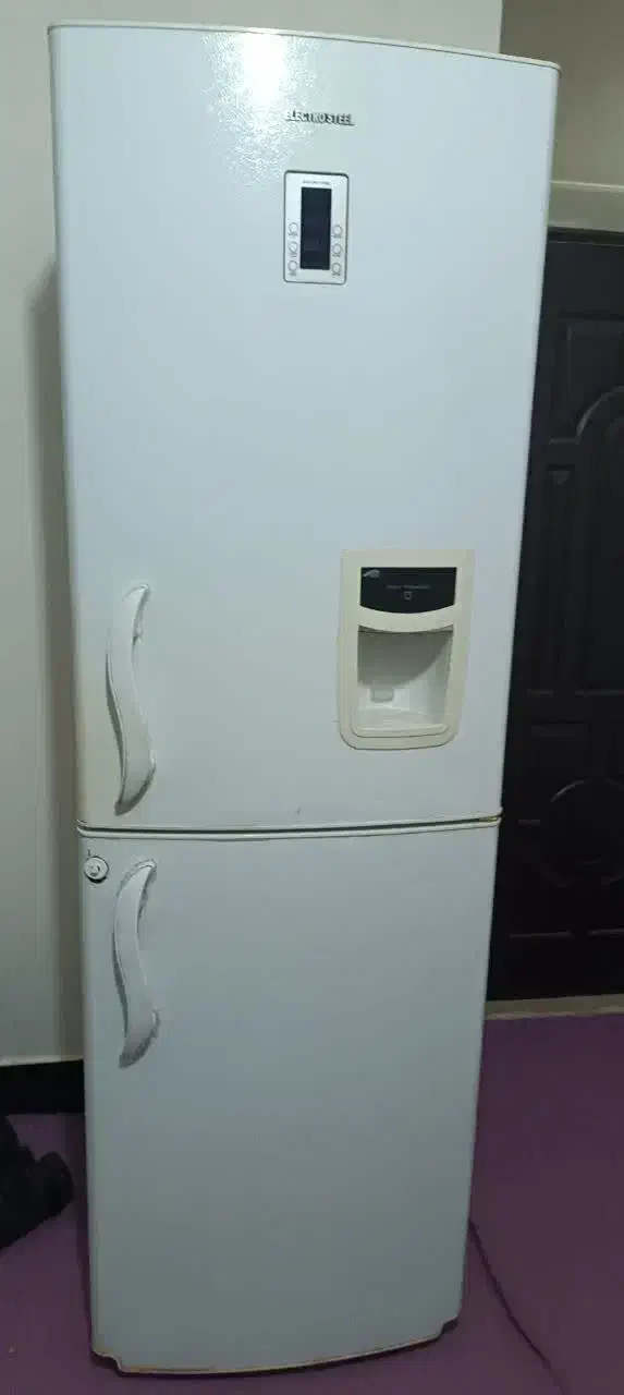 یخچال فریزر ۲۷ فوت الکترو استیل|یخچال و فریزر|درمیان, |دیوار