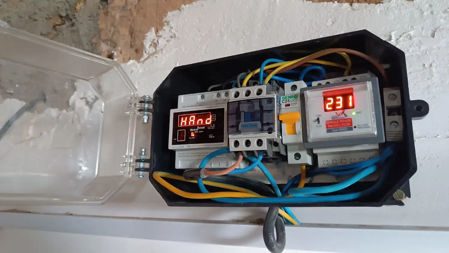 برقکار ساختمان|خدمات پیشه و مهارت|قائن, |دیوار