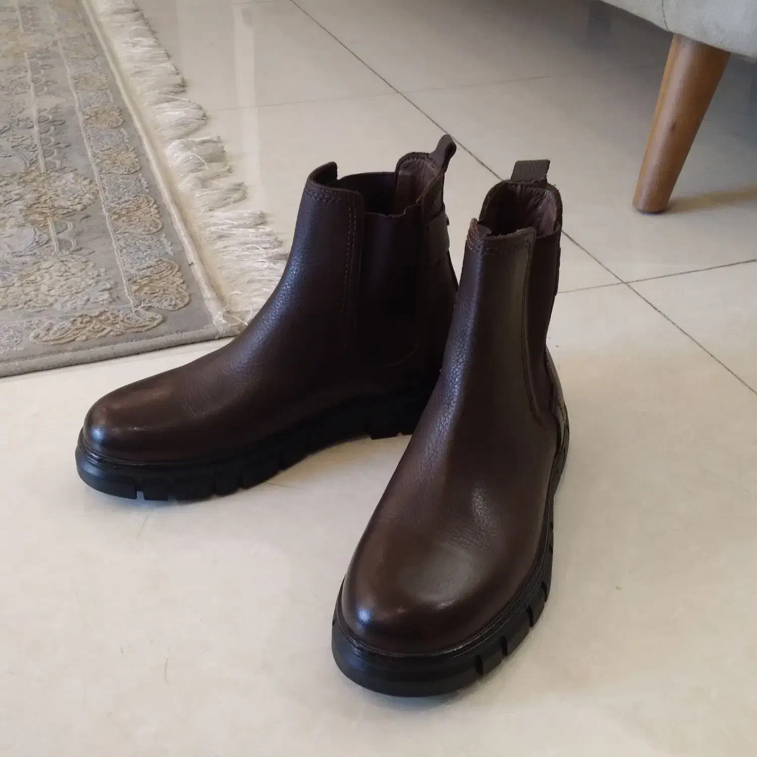 نیم بوت نو سایز ۳۹ تمام چرم|کیف، کفش، کمربند|ساری, |دیوار