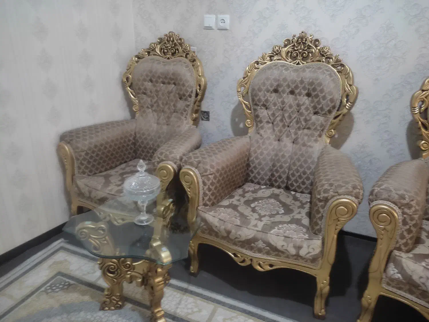 مبل 9نفره|مبلمان خانگی و میز عسلی|قم, هفت تیر|دیوار