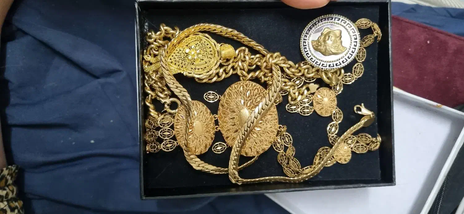 ۳۵۰ گرم طلای نو نو|جواهرات|شیراز, تپه تلویزیون|دیوار