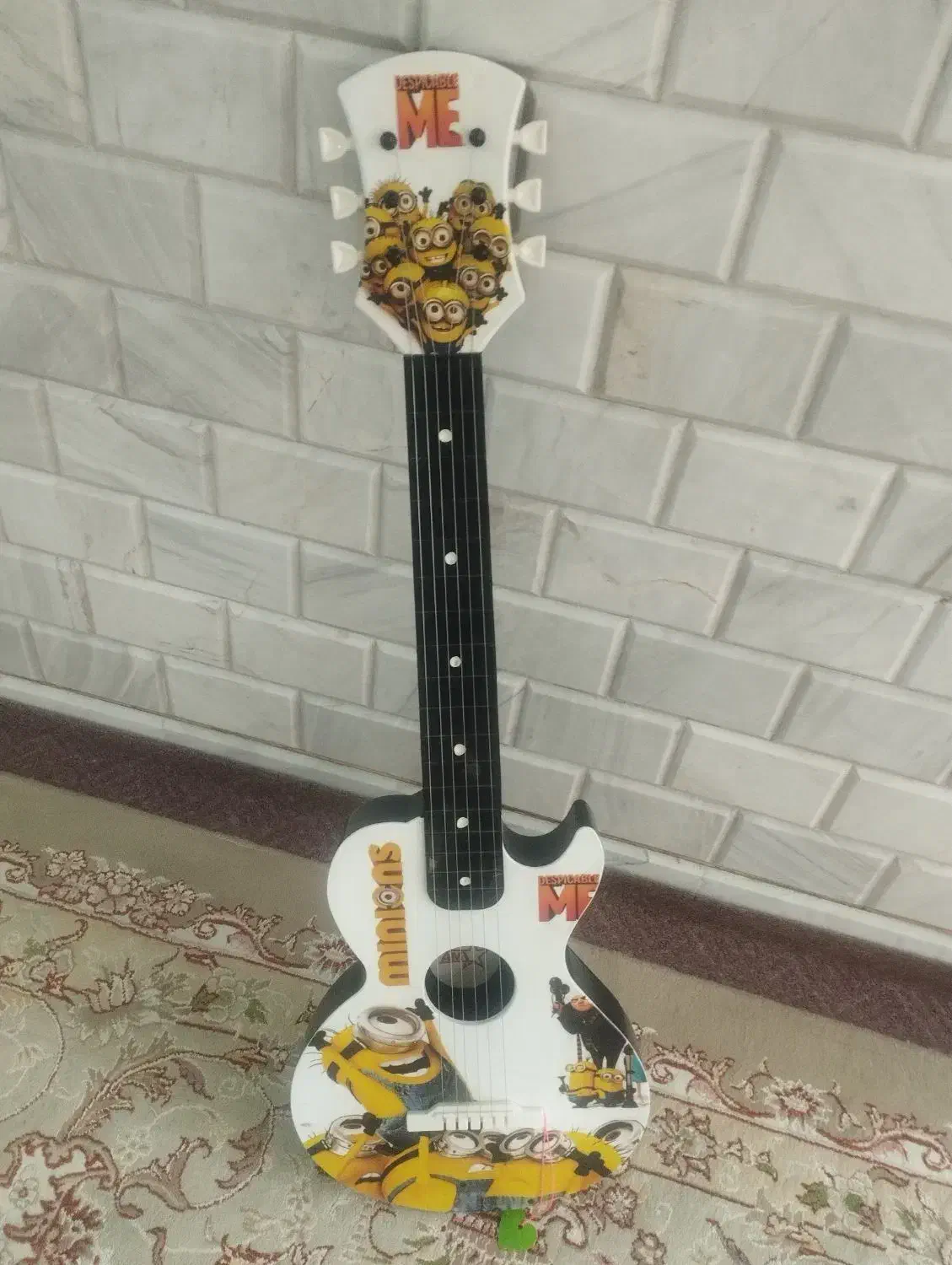 گیتار بچگانه|گیتار، بیس، امپلیفایر|نجفآباد, شهدای غربی|دیوار