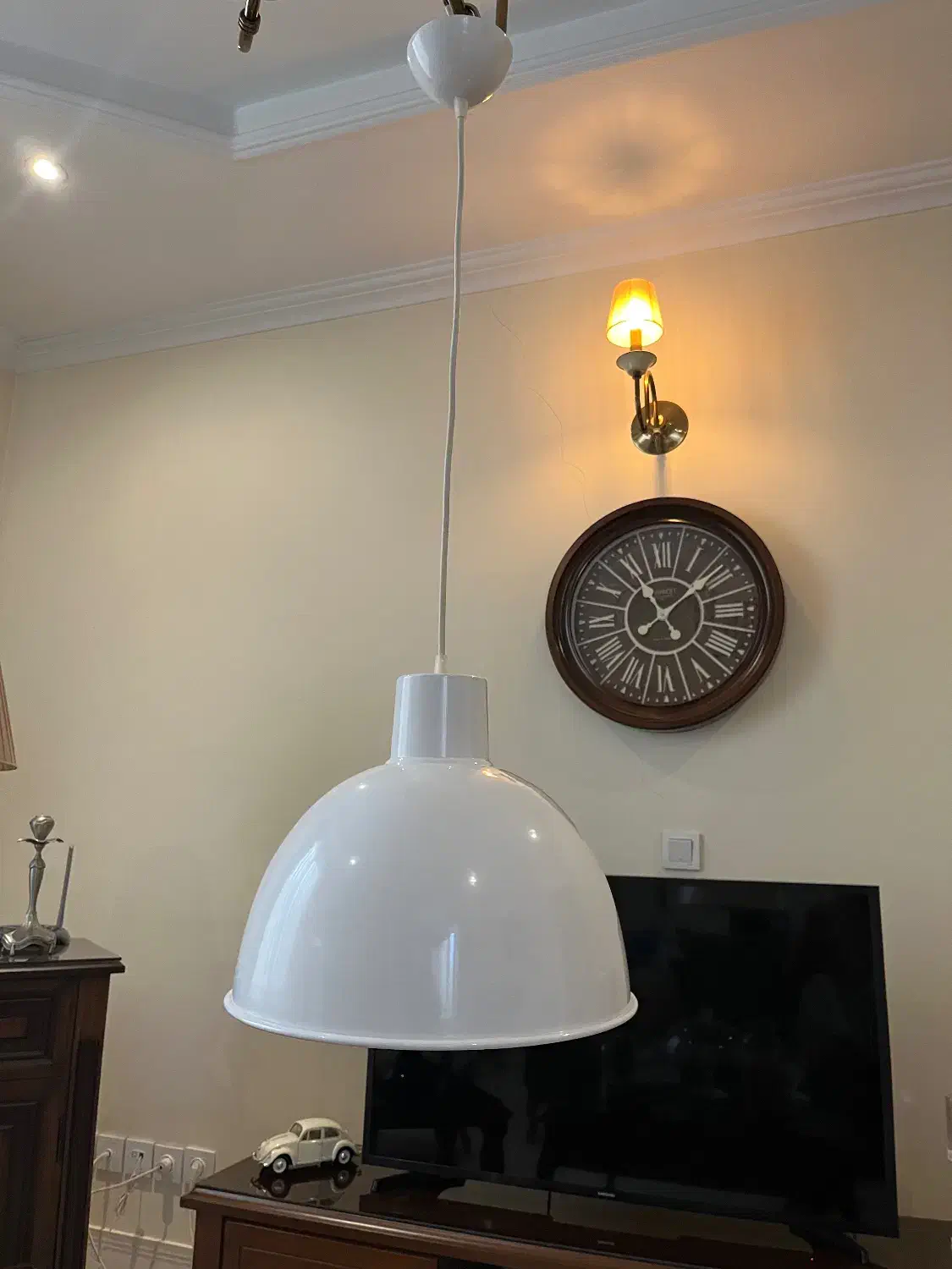 لوستر سفید|لوستر و چراغ آویز|تهران, صادقیه|دیوار