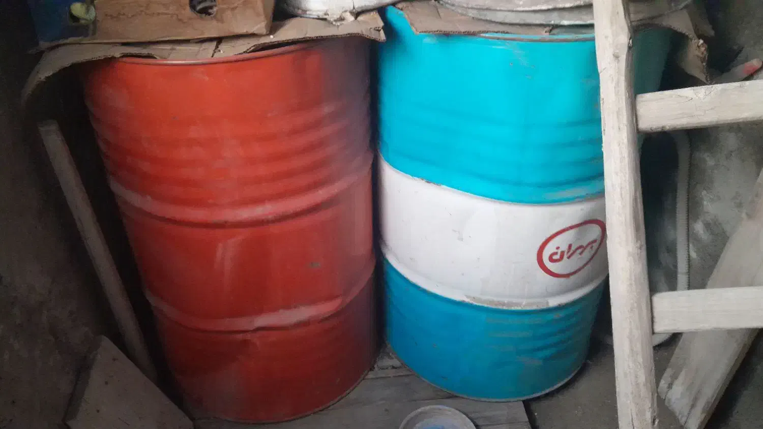 بشکه نفت|ابزارآلات|خوی, |دیوار