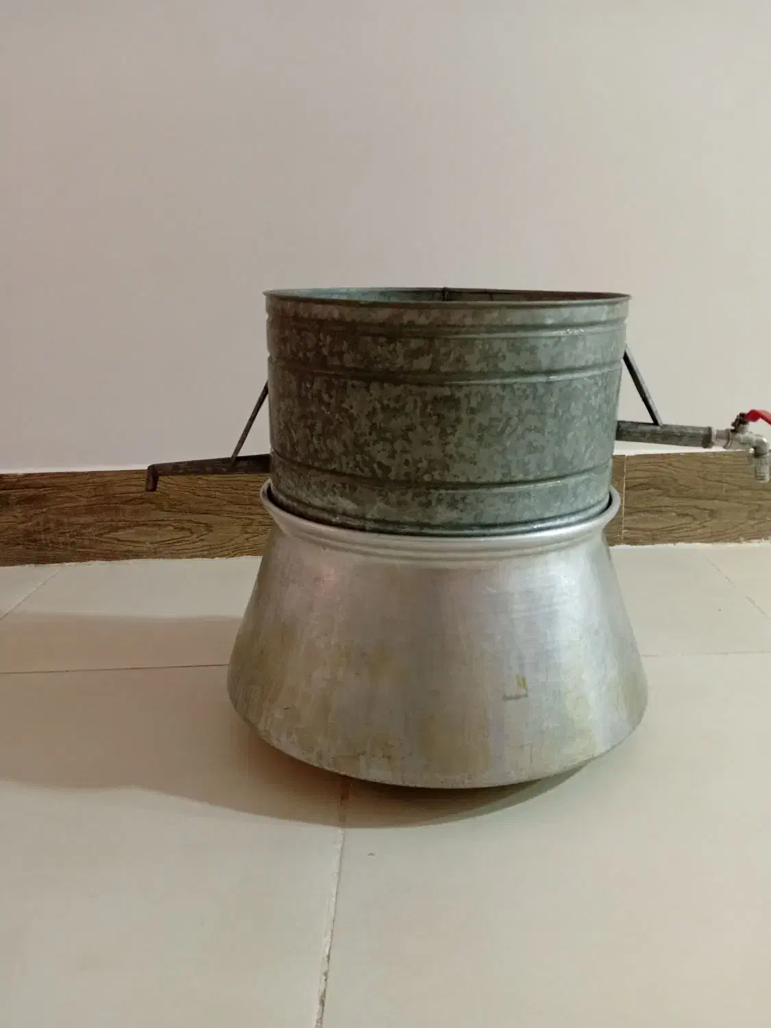 دیگ نیچه|ظروف پخت‌وپز|جیرفت, |دیوار