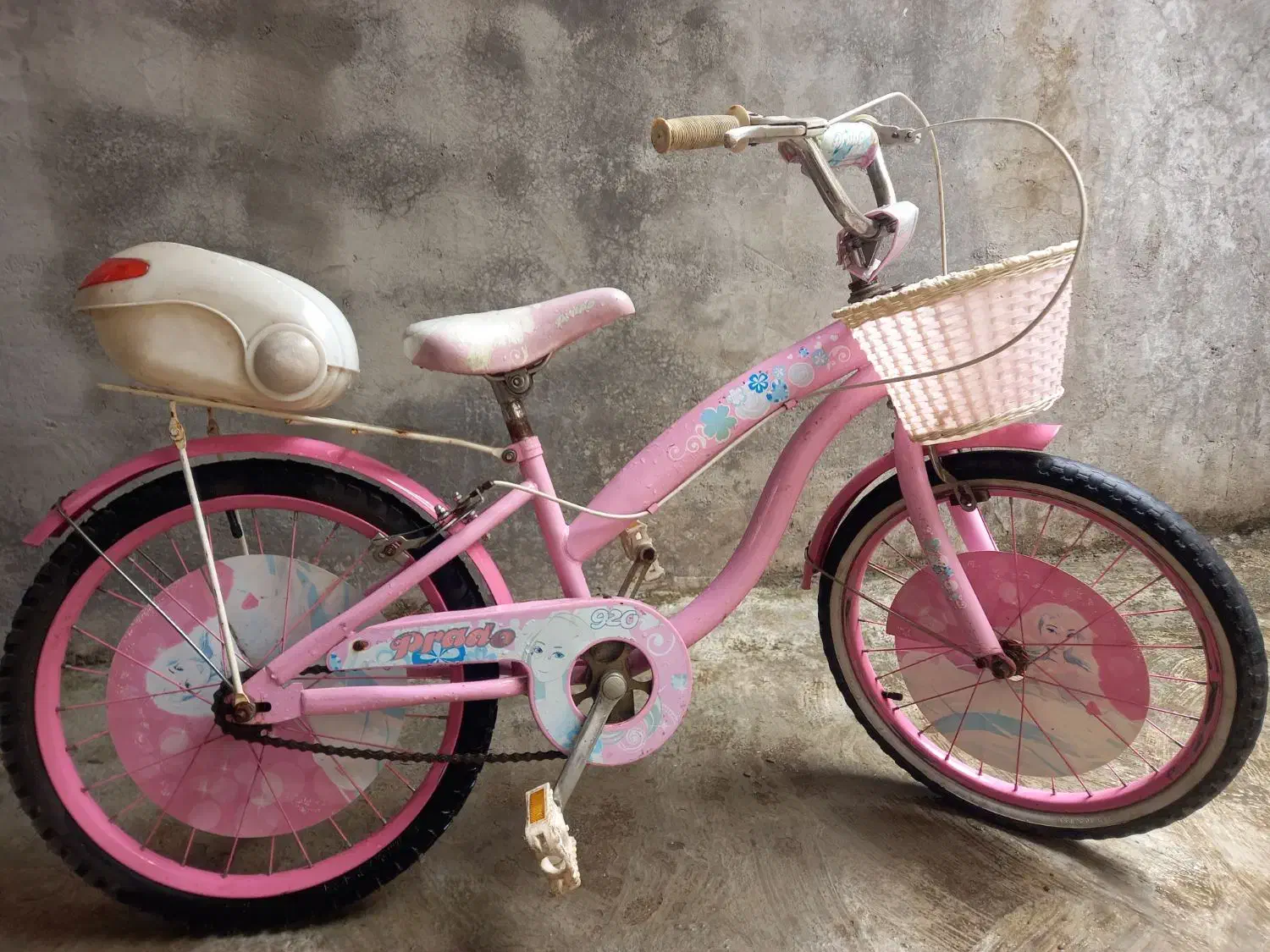 دوچرخه ی صورتی دخترانه بسیار زیبا|دوچرخه، اسکیت، اسکوتر|رشت, پسیخان|دیوار