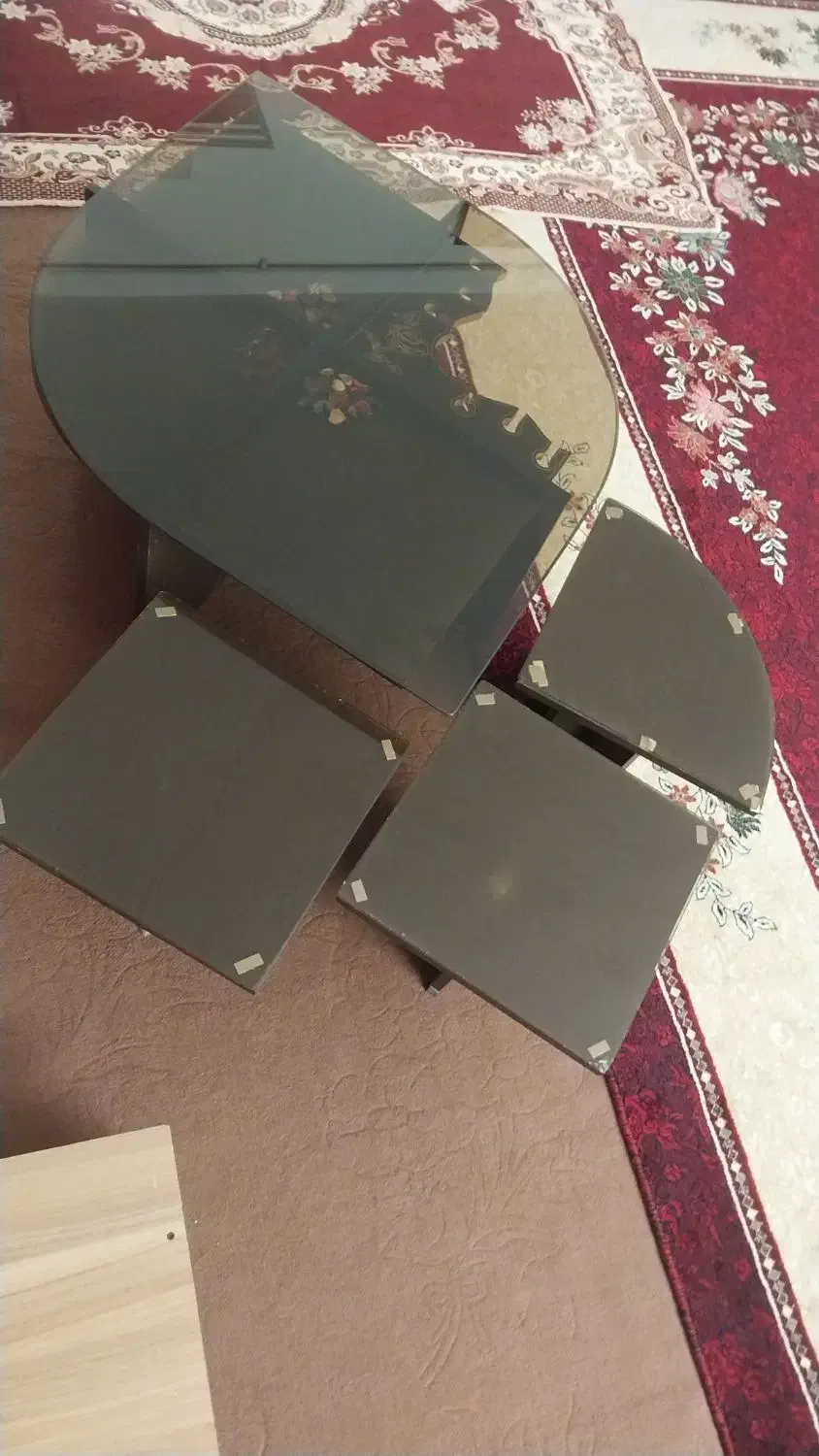 جلو مبلی درحد نو و۳ عدد میزعسلی درحد نو برای فروش|مبلمان خانگی و میز عسلی|تاکستان, |دیوار