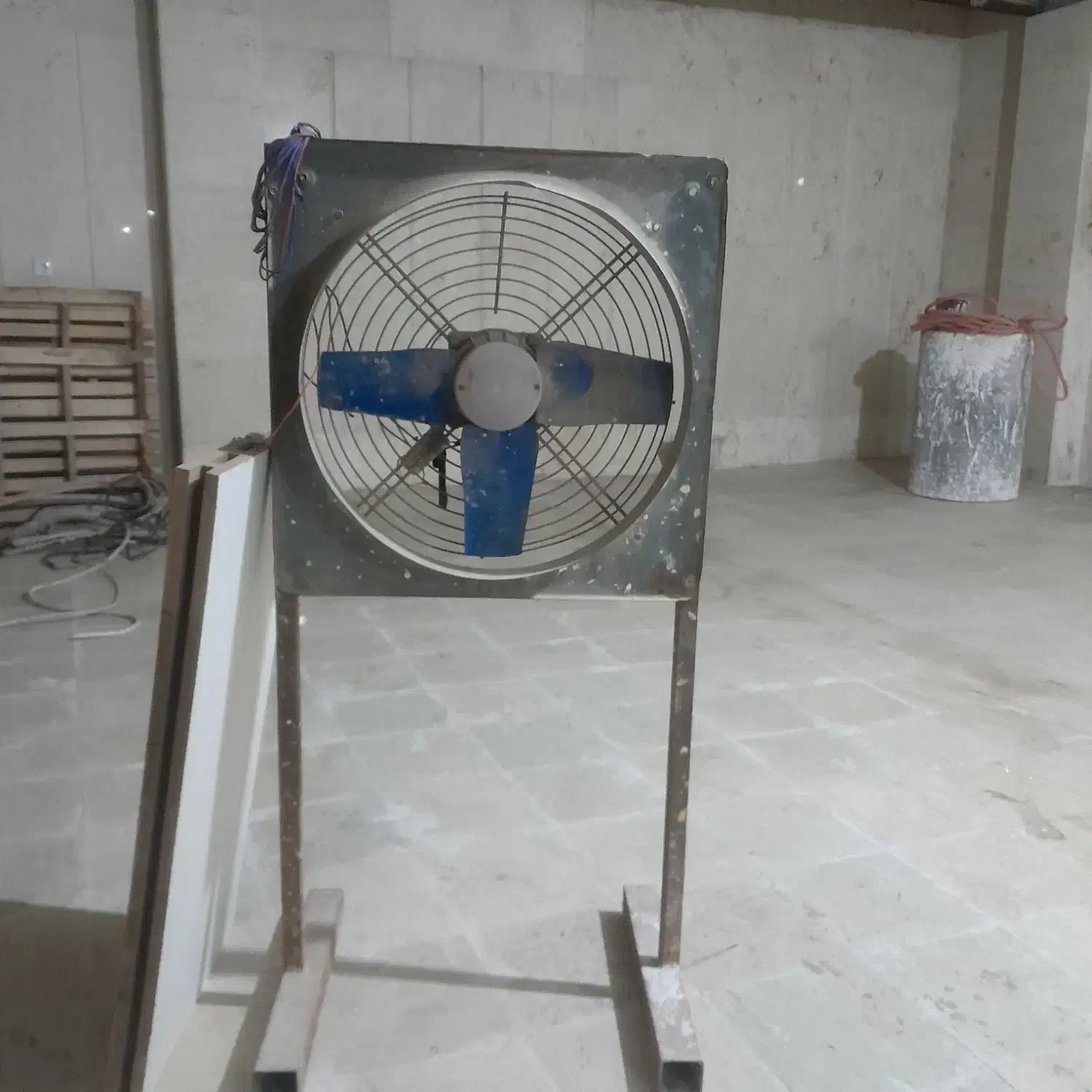 هوا کش|پنکه و تصفیه‌کنندهٔ هوا|بندر ماهشهر, |دیوار