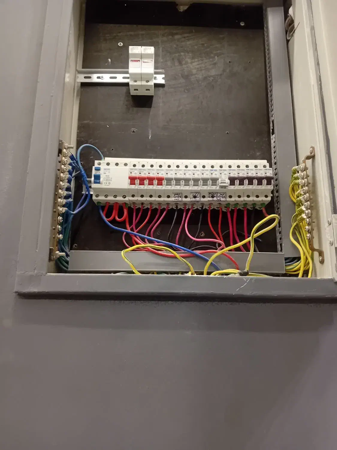 برقکار ی ساختمان و صنعتی|خدمات پیشه و مهارت|بندر ماهشهر, |دیوار